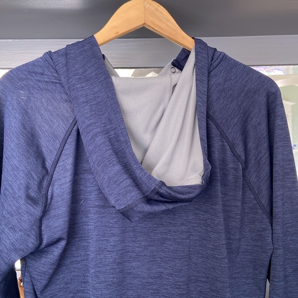 Under Armour Heat Gear long Sleeve - Picture 3 of 3